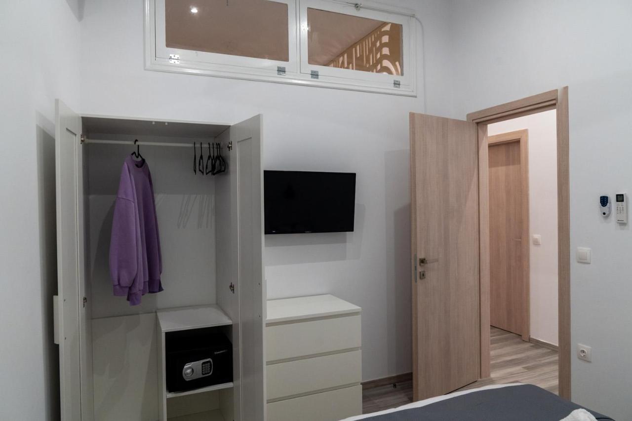 Central Suites Aegina 2 Kültér fotó